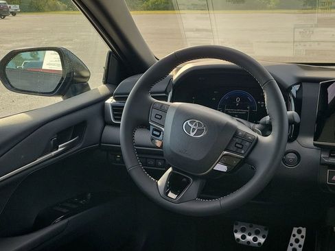 New 2026 Toyota Camry SE image 25