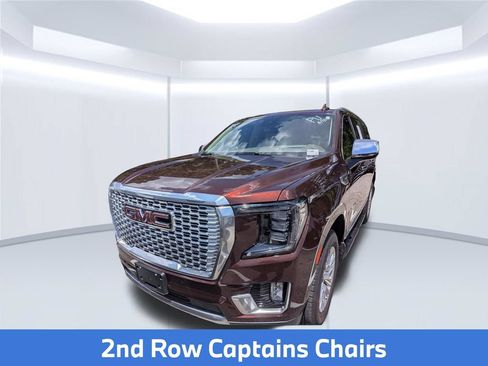 Used 2023 GMC Yukon Denali AWD/4WD image 2
