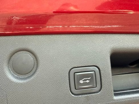 Used 2023 Chevrolet Equinox RS w/ RS Leather Package AWD/4WD image 15