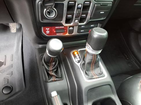 Used 2022 Jeep Gladiator Mojave w/ Trailer Tow Package image 17