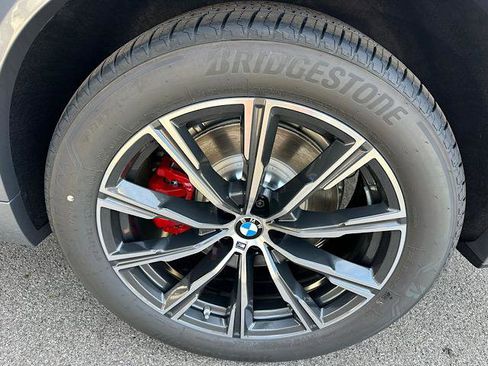 New 2026 BMW X5 M60i image 7
