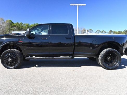 Used 2025 RAM 3500 Laramie w/ Night Edition image 9