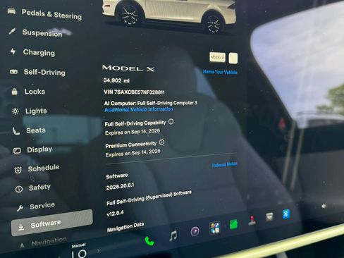 Used 2022 Tesla Model X AWD/4WD image 25