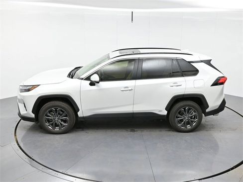 Used 2023 Toyota RAV4 XLE Premium image 38