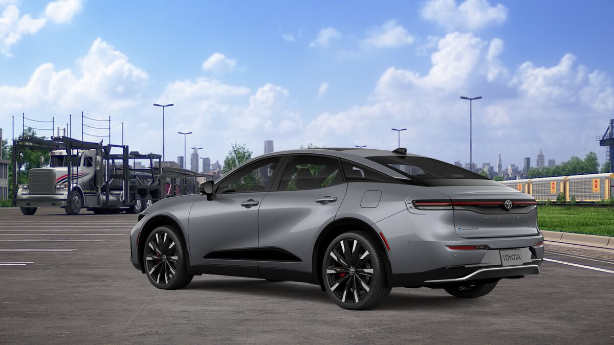 New 2027 Toyota Crown Platinum AWD/4WD image 6