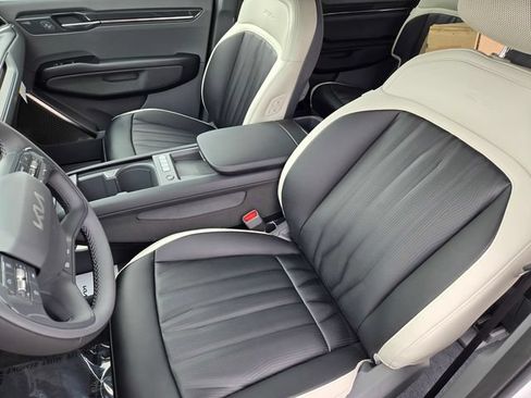 New 2026 Kia EV9 GT-Line AWD/4WD image 17