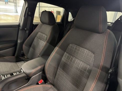 Certified 2026 Honda HR-V Sport image 9