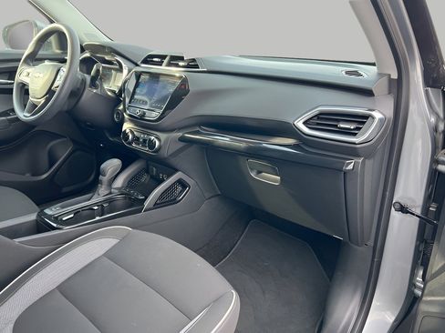 Used 2023 Chevrolet TrailBlazer LT w/ Convenience Package image 35