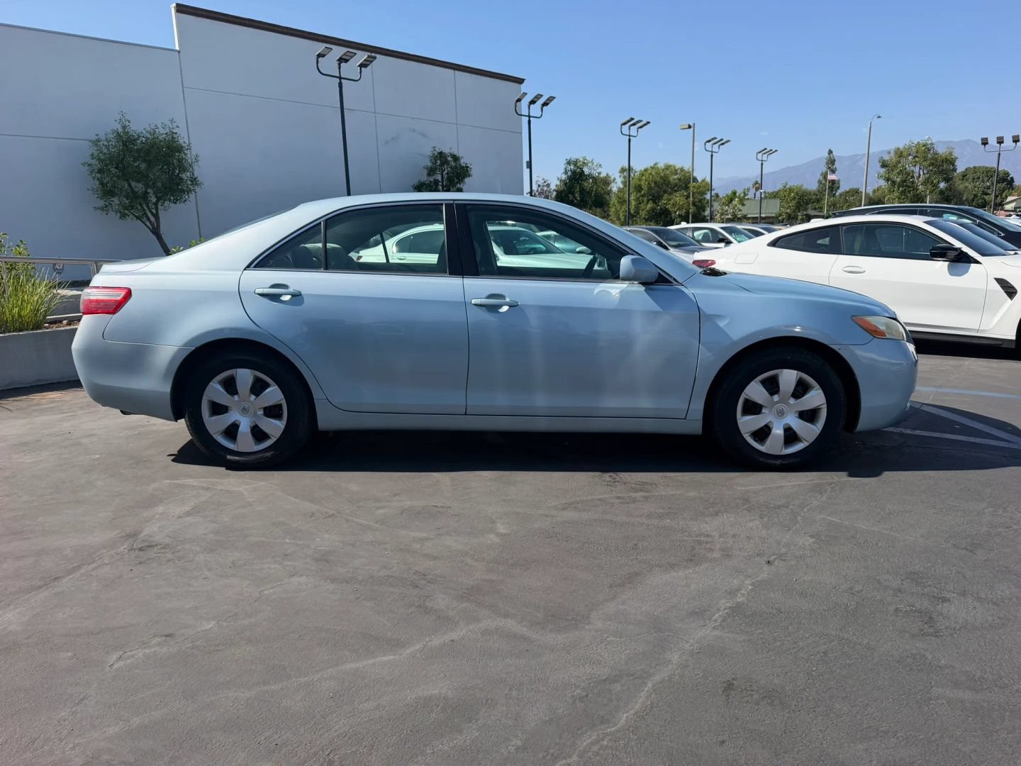 Used 2007 Toyota Camry LE FWD image 4