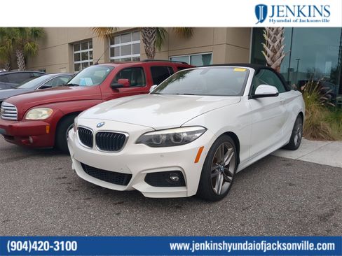 Used 2018 BMW 230i Convertible image 1