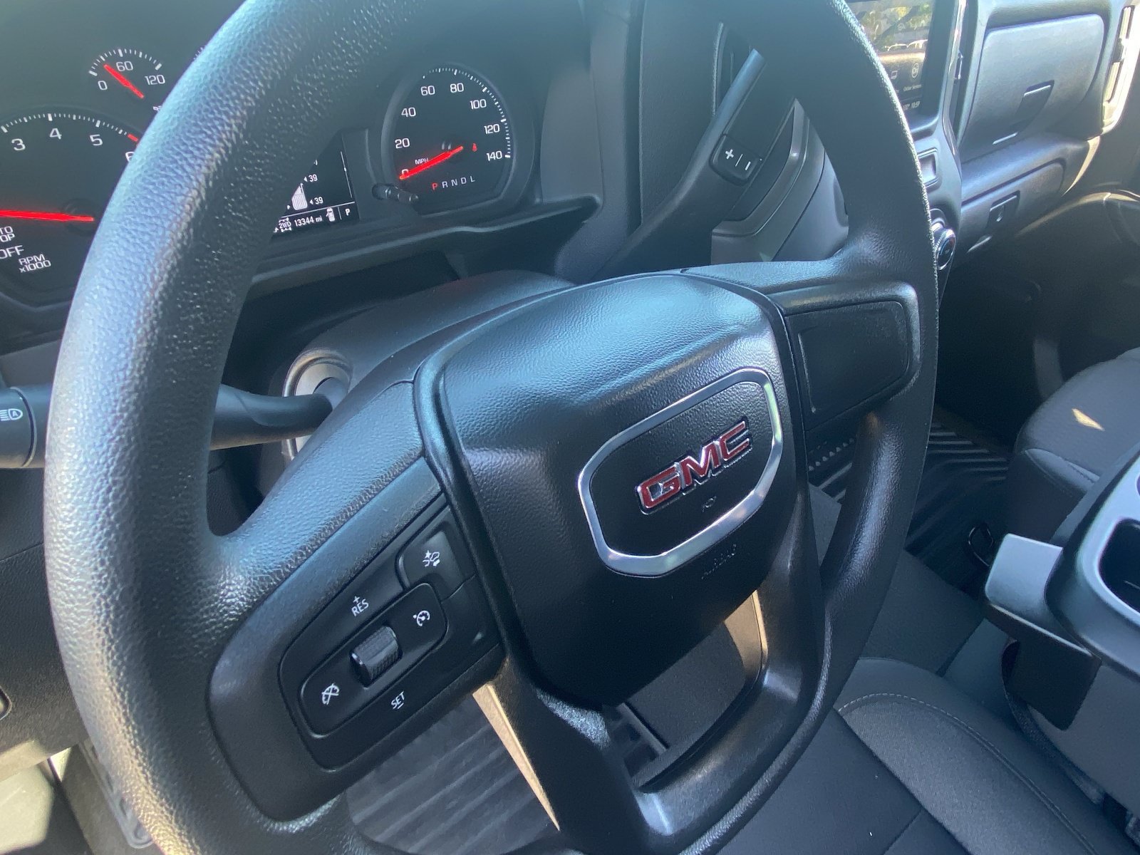 Certified 2025 GMC Sierra 1500 Pro w/ Graphite Edition AWD/4WD image 19