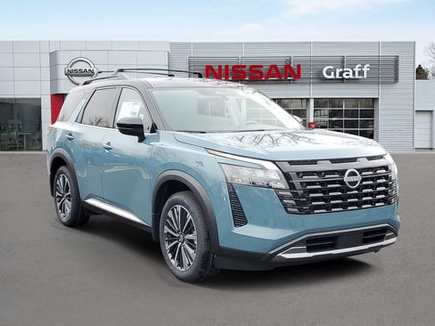 New 2026 Nissan Pathfinder Platinum AWD/4WD image 2