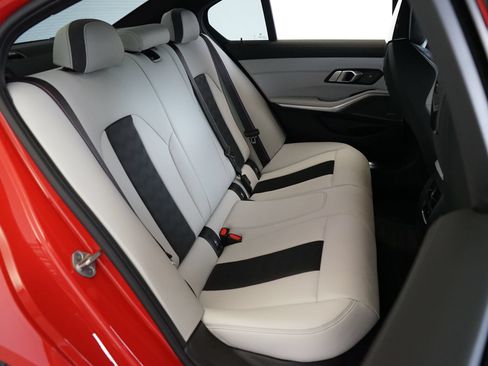 Used 2025 BMW M3 Competition AWD/4WD image 21