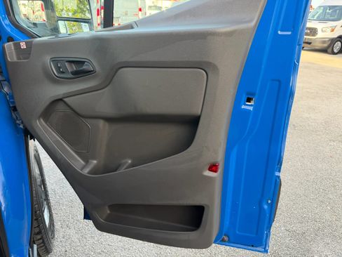 Used 2020 Ford Transit 250 Medium Roof RWD image 15