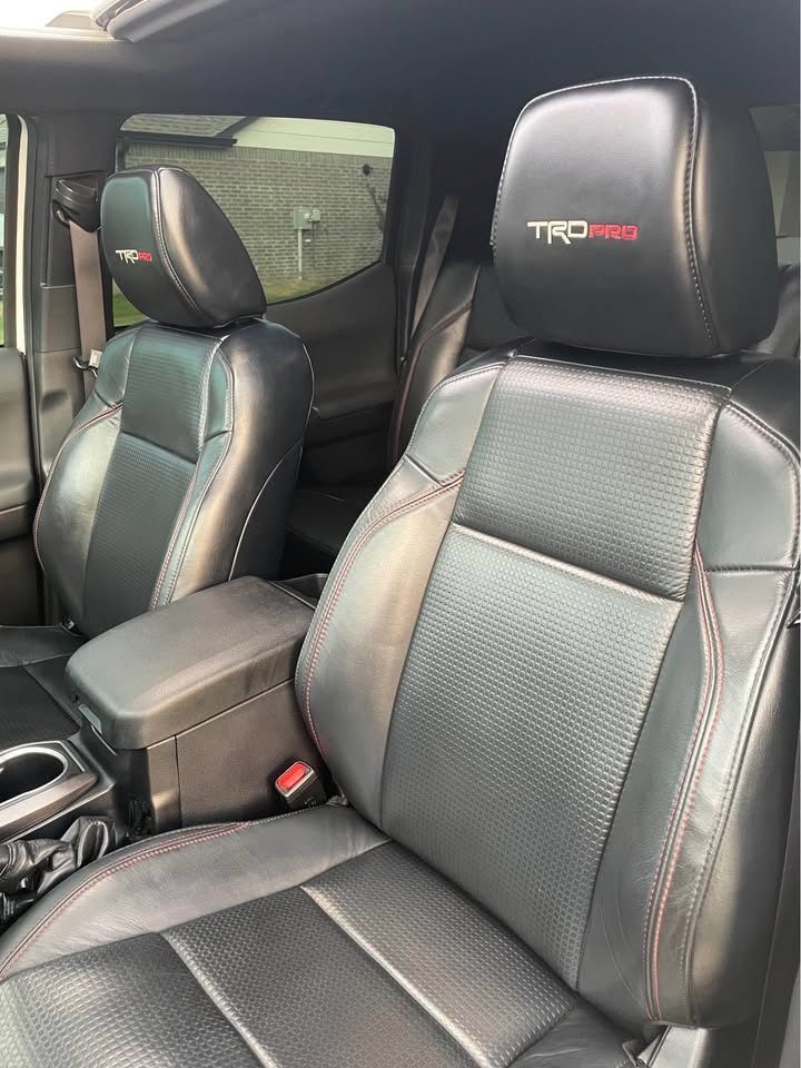 Used 2020 Toyota Tacoma TRD Pro AWD/4WD image 11