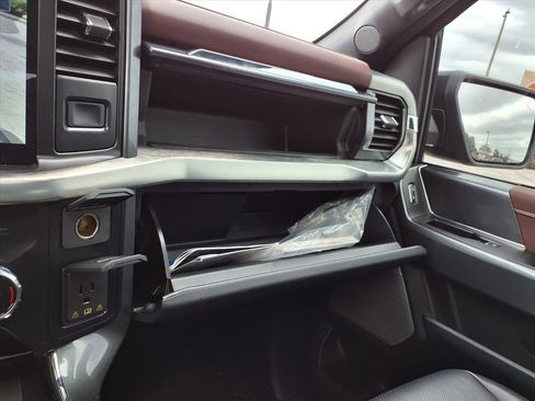 Used 2023 Ford F150 Lariat w/ Equipment Group 502A High image 33