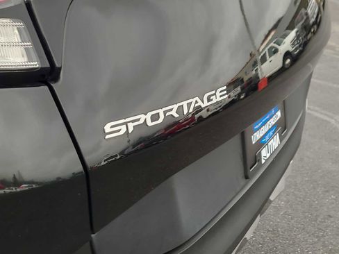 Used 2023 Kia Sportage EX w/ EX Premium Package image 15