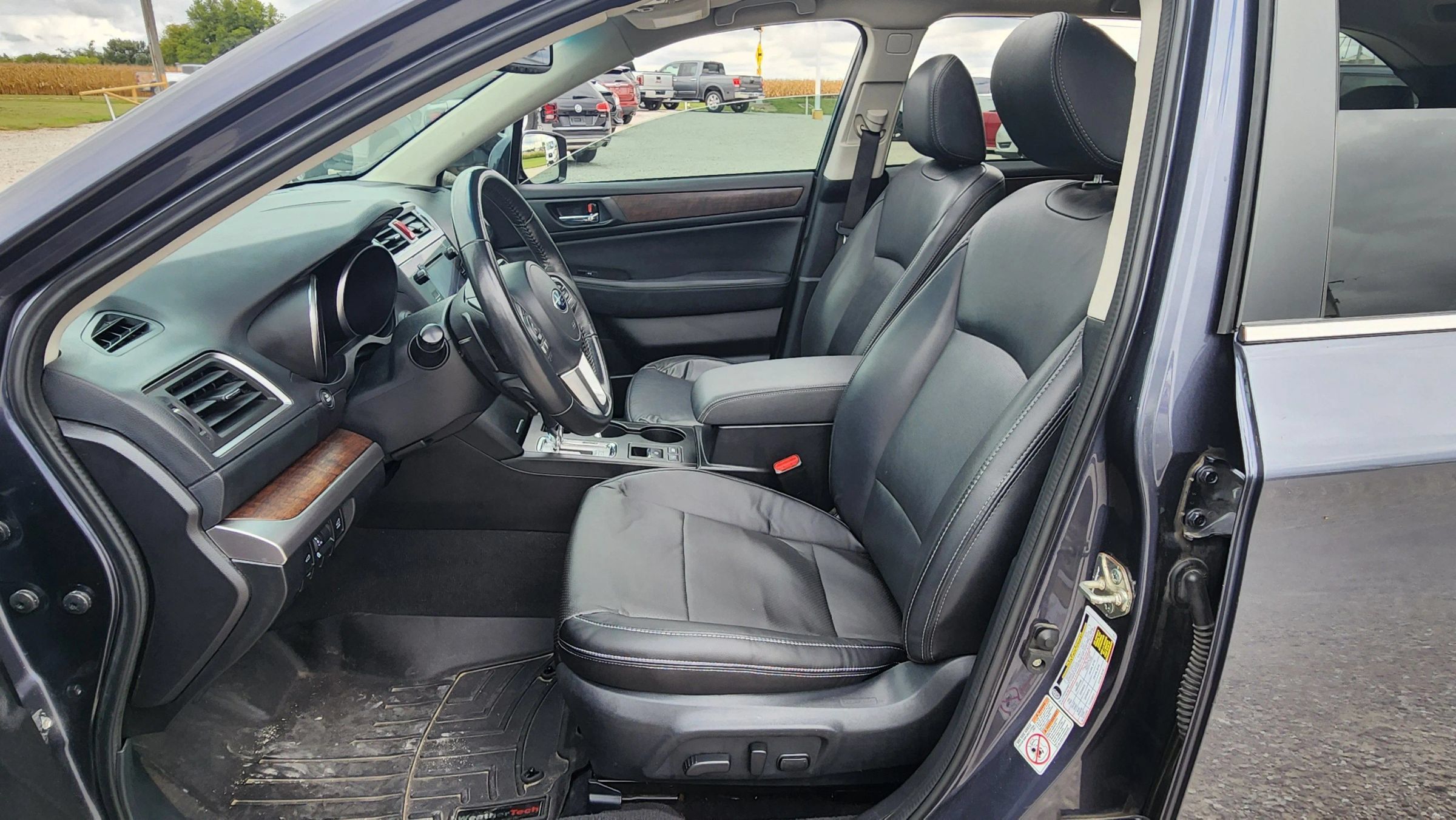 Used 2017 Subaru Outback 2.5i Limited w/ Popular Package #5 AWD/4WD image 10