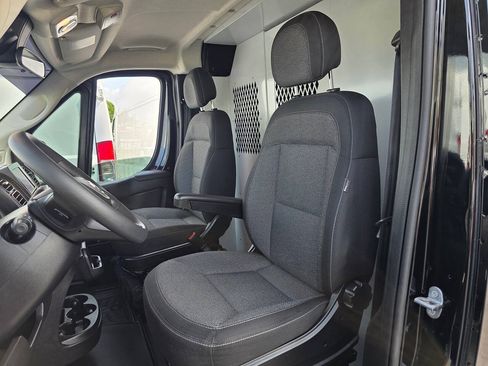 Used 2024 RAM ProMaster 3500 w/ Convenience Group FWD image 10