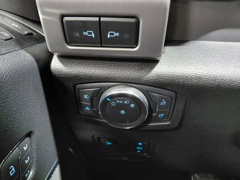 Used 2021 Ford F350 Platinum w/ Tremor Off-Road Package image 46