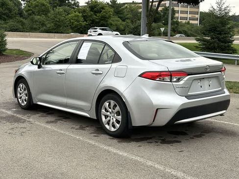 Used 2021 Toyota Corolla LE FWD image 21