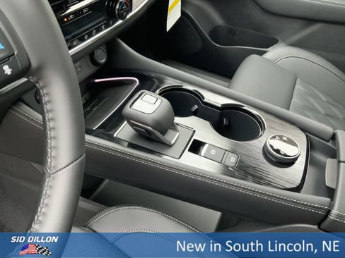 New 2026 Nissan Rogue Platinum w/ Platinum Premium Package image 8