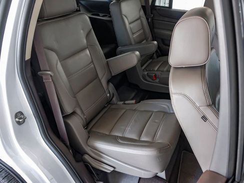 Used 2020 GMC Yukon Denali w/ Denali Ultimate Package image 34