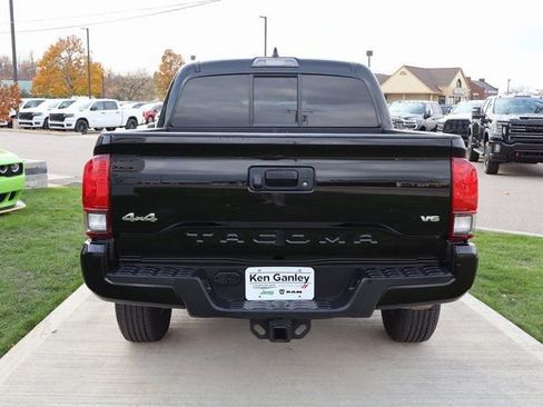 Used 2023 Toyota Tacoma SR image 27