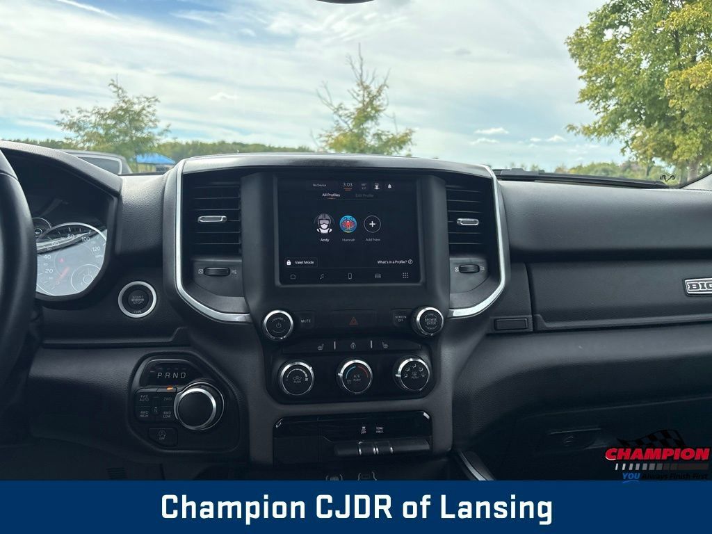 Used 2023 RAM 1500 Big Horn AWD/4WD image 3