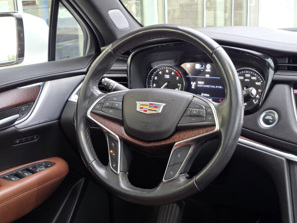 Used 2023 Cadillac XT5 Premium Luxury w/ Technology Package AWD/4WD image 29
