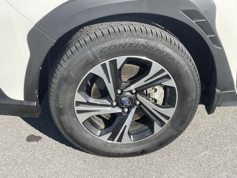 Certified 2024 Subaru Crosstrek 2.0i Premium AWD/4WD image 11