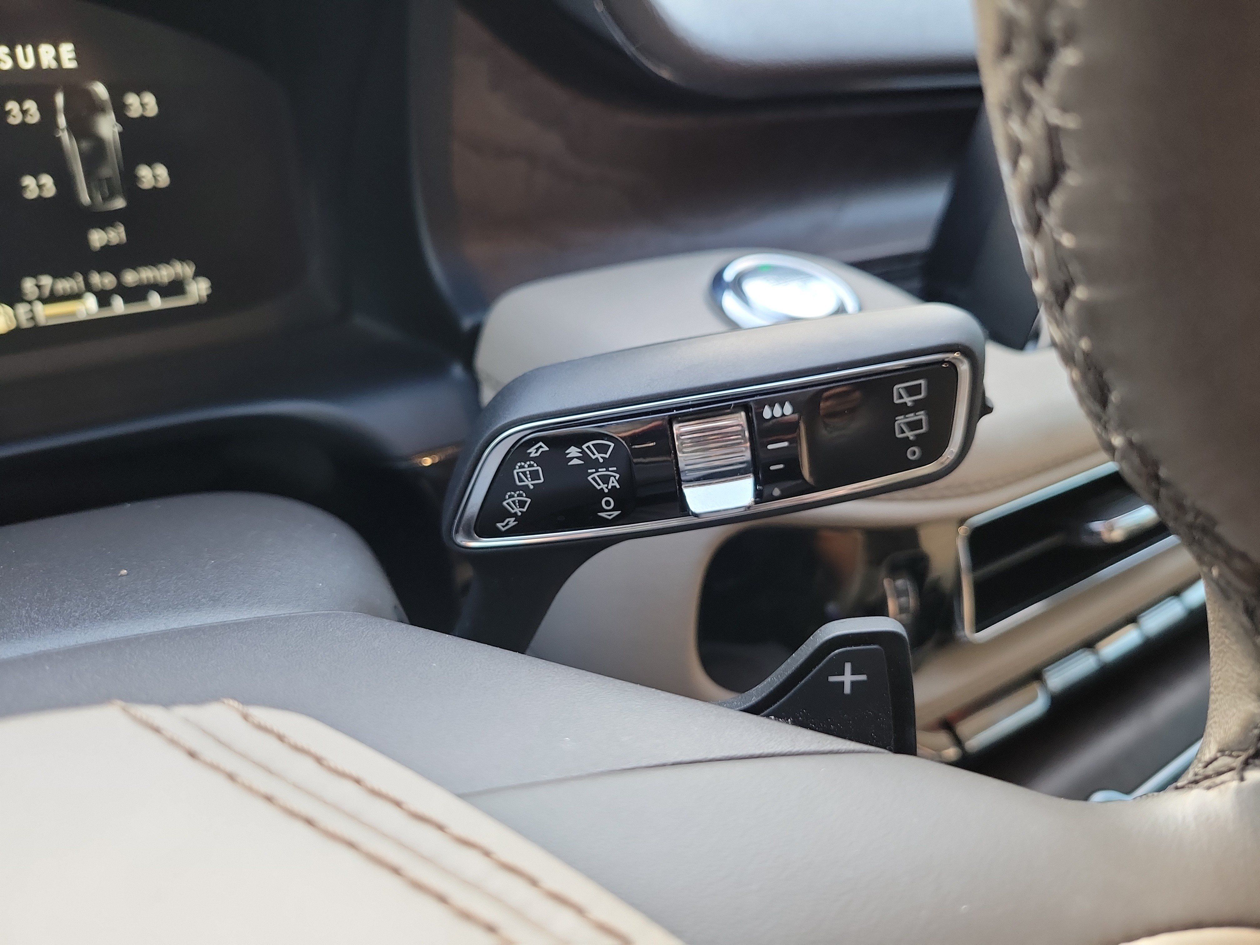 Used 2022 Lincoln Aviator Reserve RWD image 32