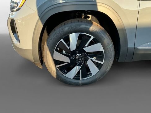 New 2025 Volkswagen Atlas Cross Sport SEL image 14