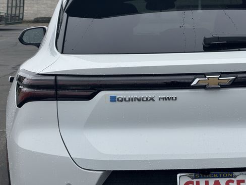 New 2026 Chevrolet Equinox EV LT image 7