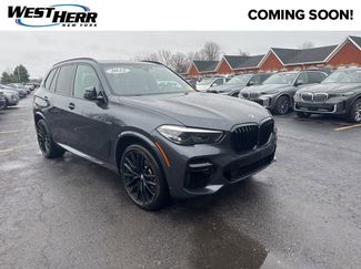 Used 2022 BMW X5 xDrive40i w/ M Sport Package video 1