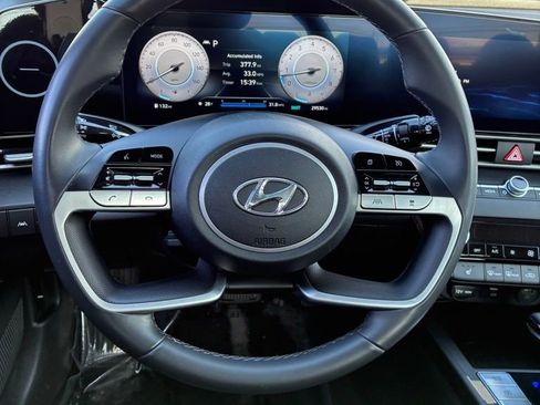 Used 2023 Hyundai Elantra SEL w/ Convenience Package image 22