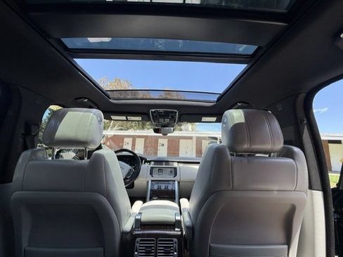Used 2017 Land Rover Range Rover Supercharged AWD/4WD image 6