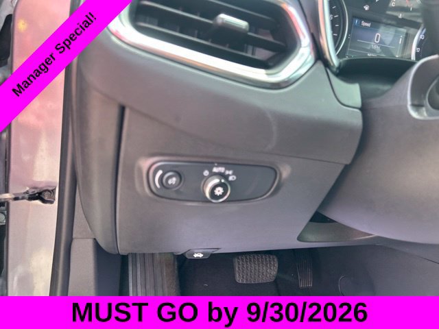 Used 2024 Chevrolet Equinox LT FWD image 17