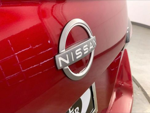Used 2025 Nissan Versa SV w/ Trunk Package FWD image 31