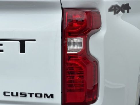 New 2026 Chevrolet Silverado 2500 Custom w/ Custom Value Package AWD/4WD image 9