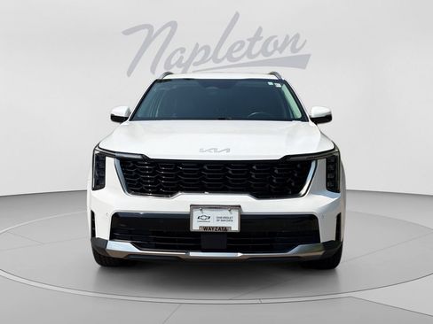 Used 2024 Kia Sorento S AWD/4WD image 9
