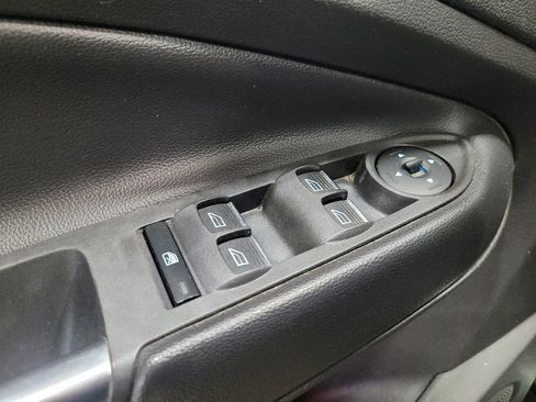 Used 2019 Ford Escape Titanium AWD/4WD image 27