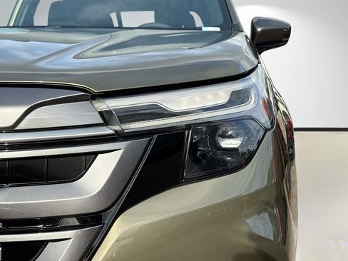 Used 2025 Subaru Forester Limited image 9