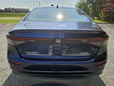 Used 2023 Honda Accord EX-L image 6