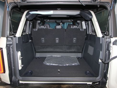New 2026 Ford Bronco Badlands AWD/4WD image 32