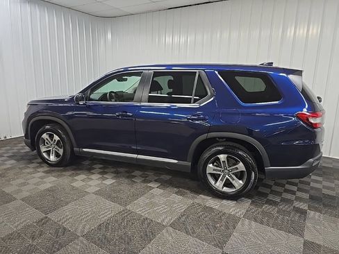 Used 2025 Honda Pilot EX-L image 4