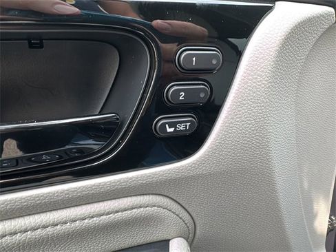 Certified 2026 Honda Odyssey Elite image 13