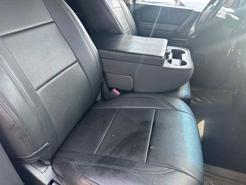 Used 2008 Nissan Titan XE w/ Preferred Pkg image 12