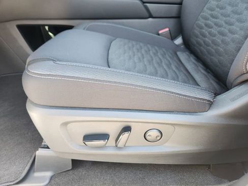 New 2025 Nissan Pathfinder SV w/ Cargo Package image 18