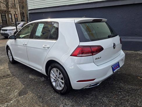 Used 2018 Volkswagen Golf S image 17